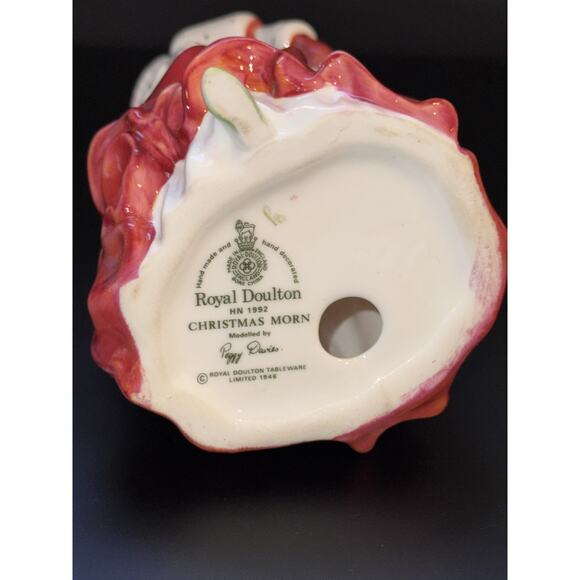 Royal Doulton England CHRISTMAS MORN - HN 1992 Figurine - Picture 5 of 6